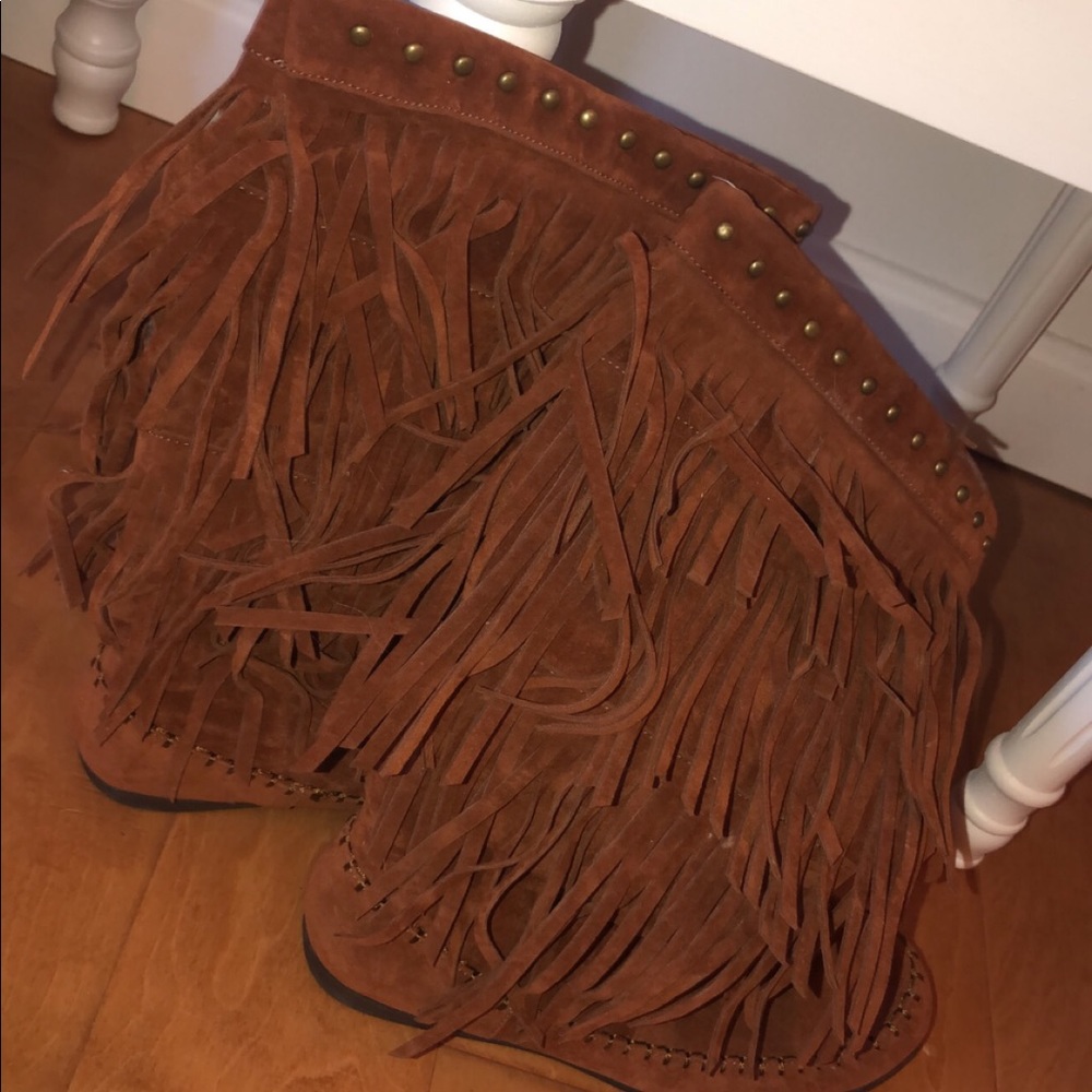 7.5 Rampage Fringe Boots